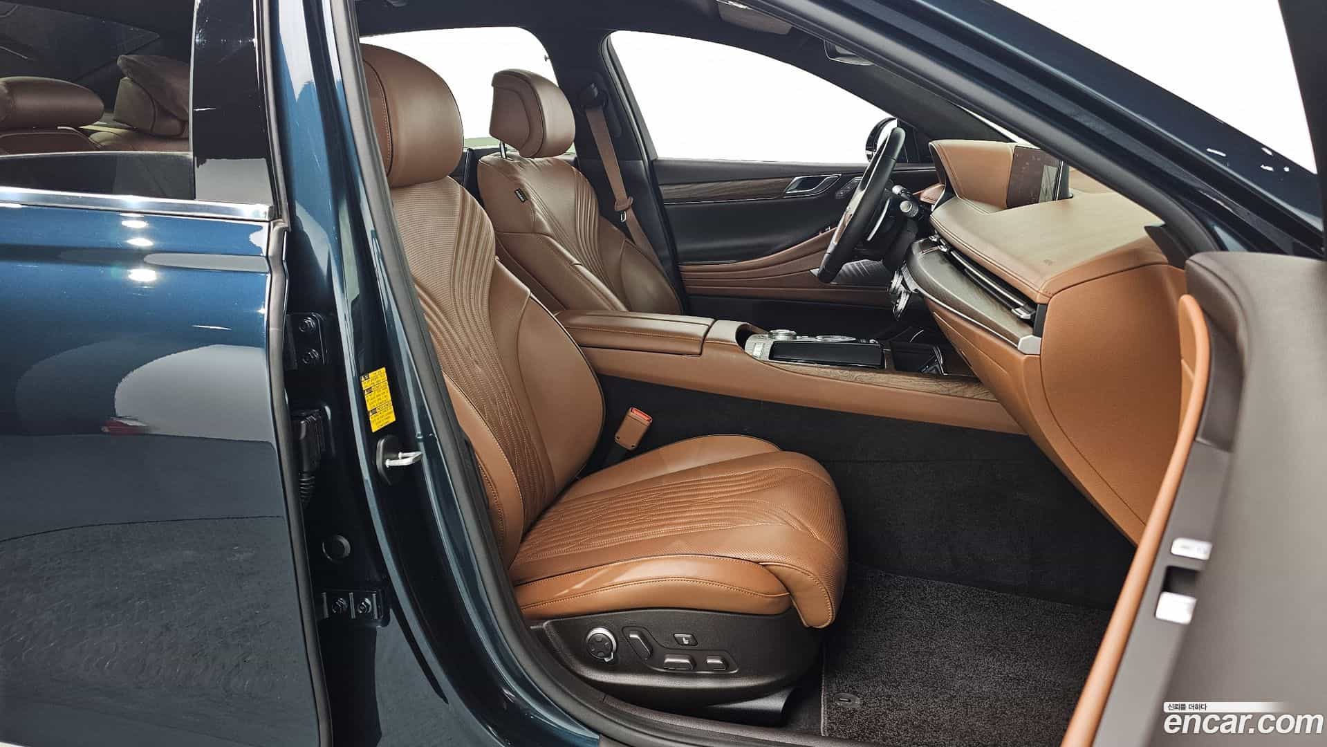 G80 Genesis 2022.3-INNER-010