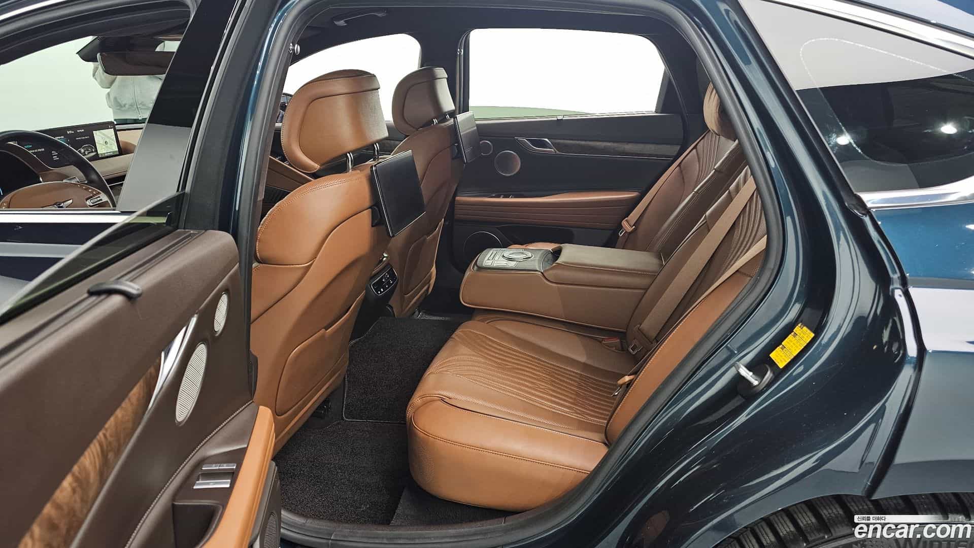 G80 Genesis 2022.3-OPTION-016