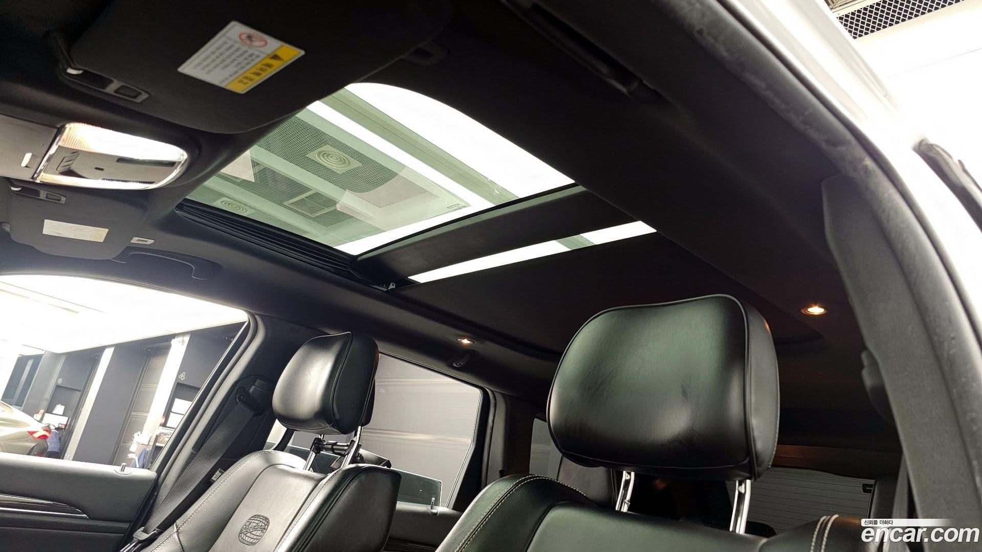 Main__Slider__Photo:Cherokee Jeep 2017.10-18