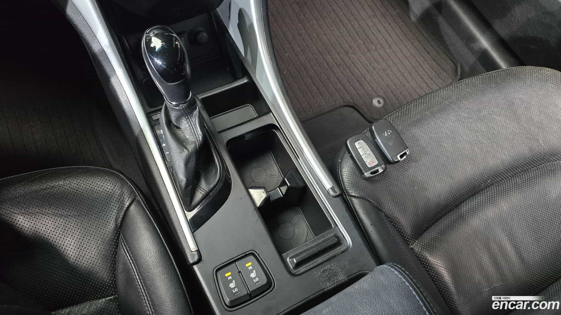 Sonata Hyundai 2013.3-INNER-009