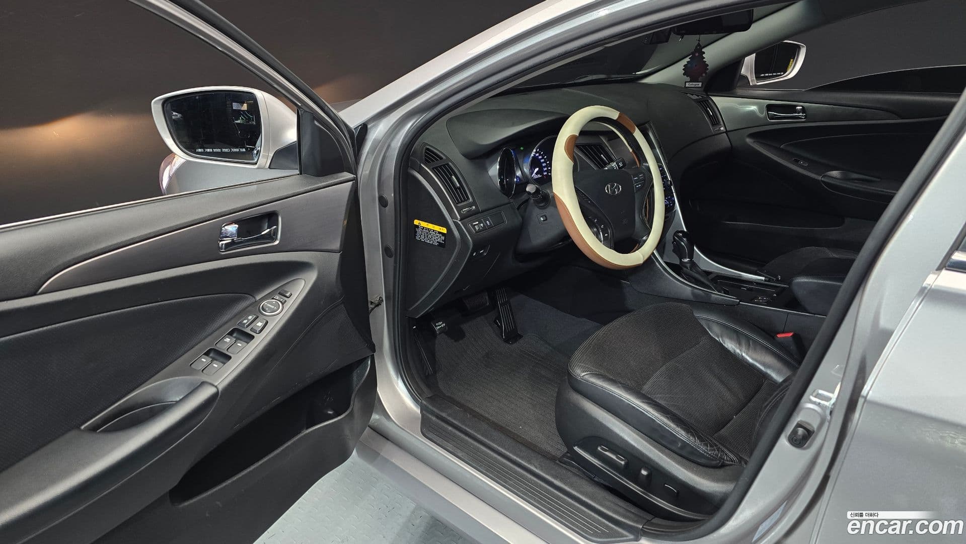 Main__Slider__Photo:Sonata Hyundai 2013.3-9