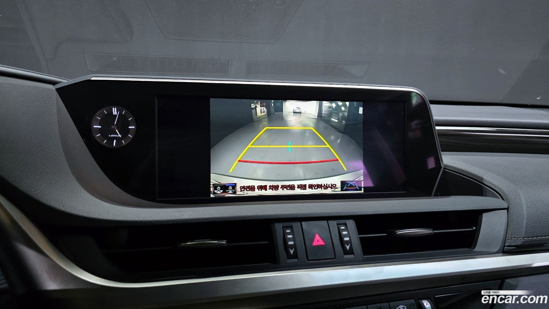 Main__Slider__Photo:ES Lexus 2021.3-14