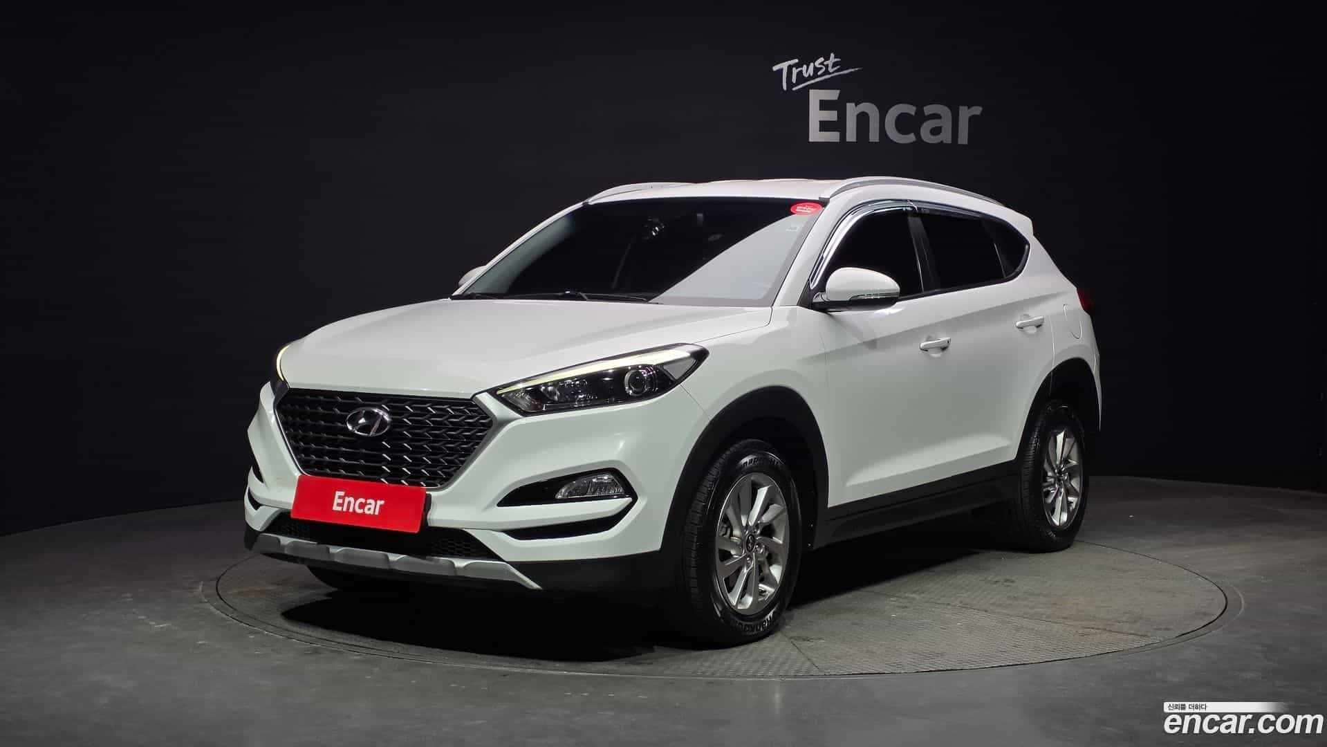Tucson Hyundai 2017.5-OUTER-001