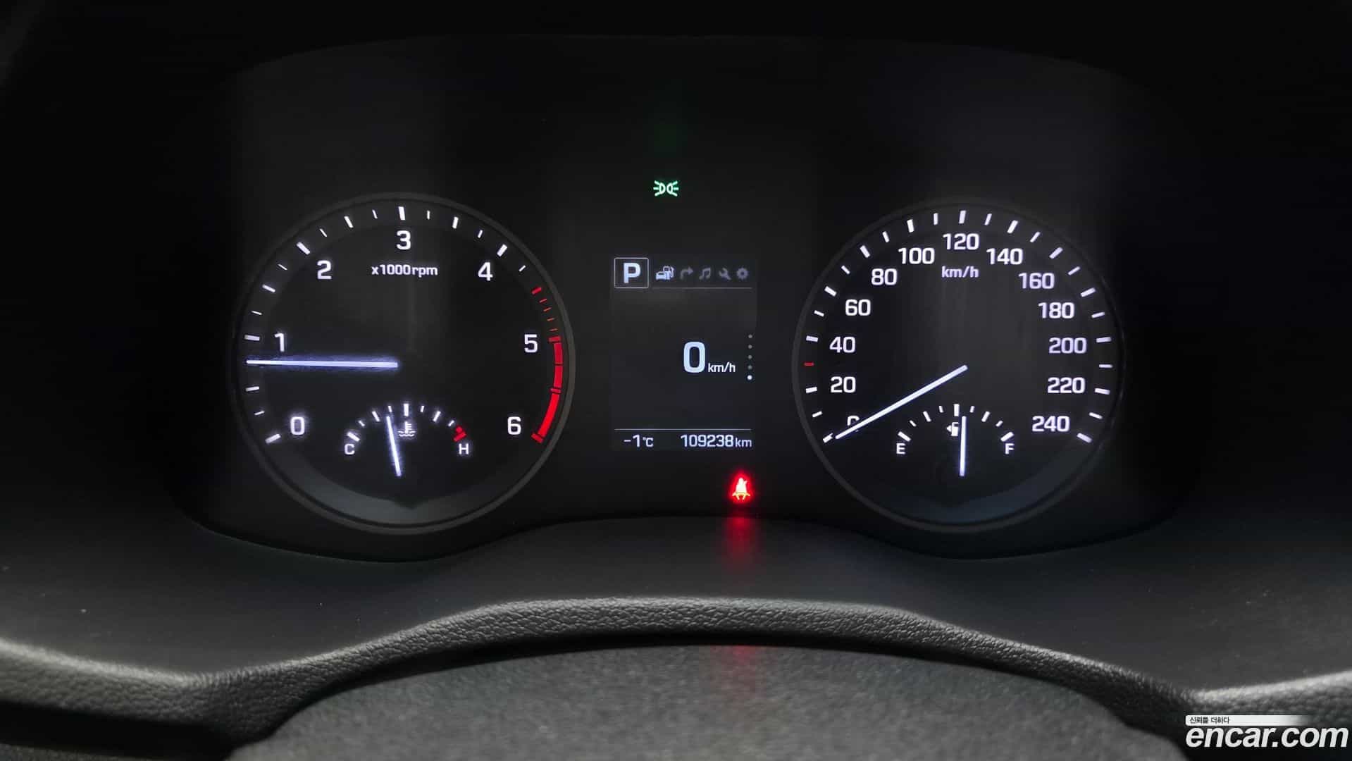 Tucson Hyundai 2017.5-INNER-008