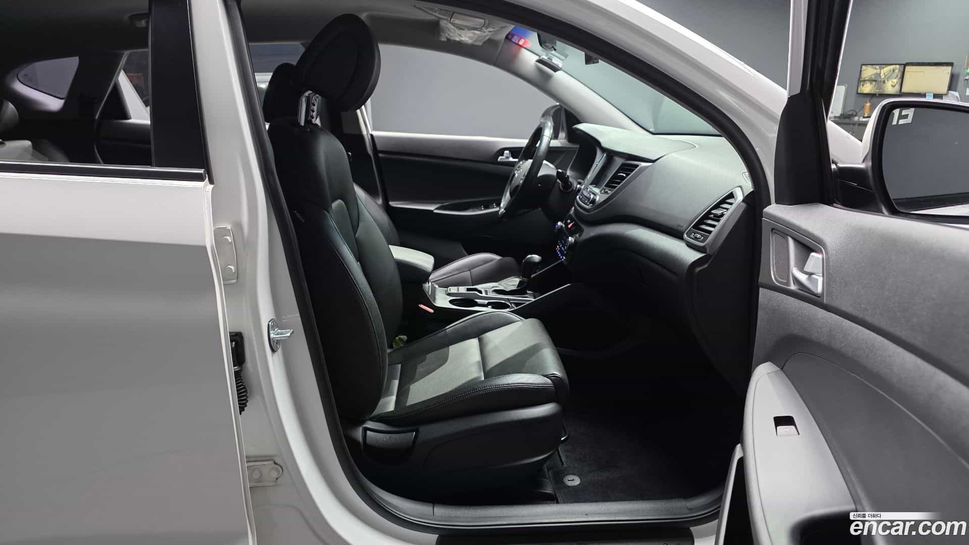 Tucson Hyundai 2017.5-OPTION-015