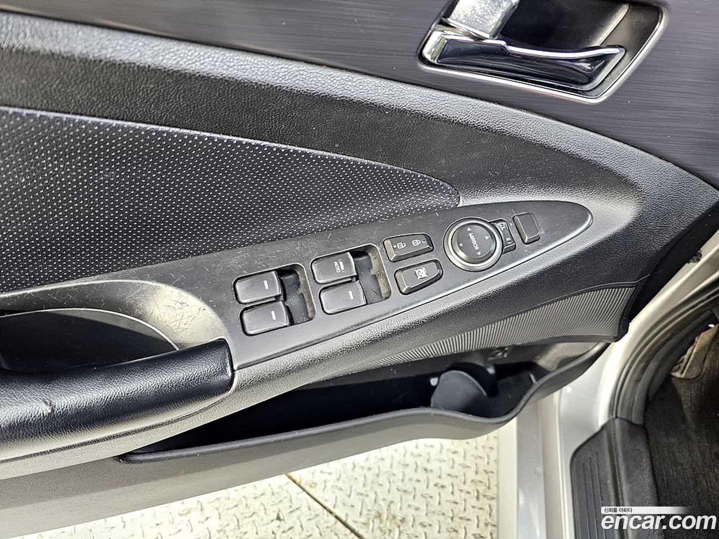 Sonata Hyundai 2013.6-OPTION-016