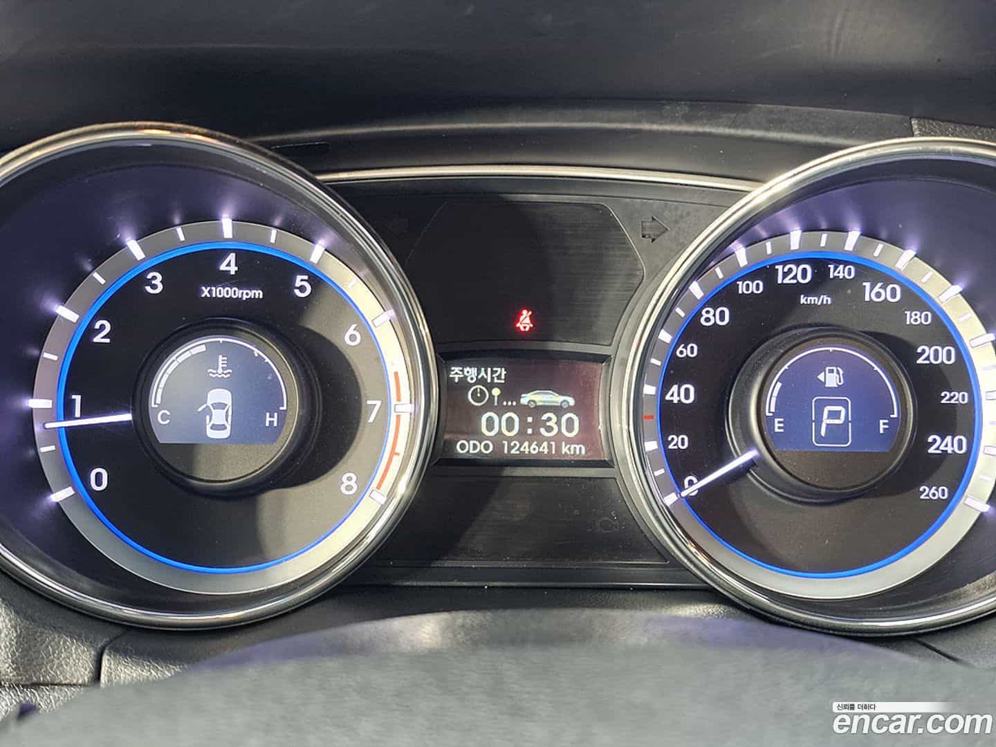 Sonata Hyundai 2010.0-INNER-006