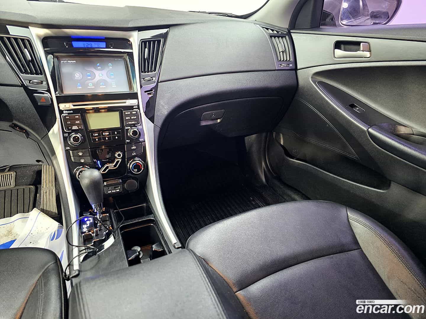 Sonata Hyundai 2010.0-INNER-009