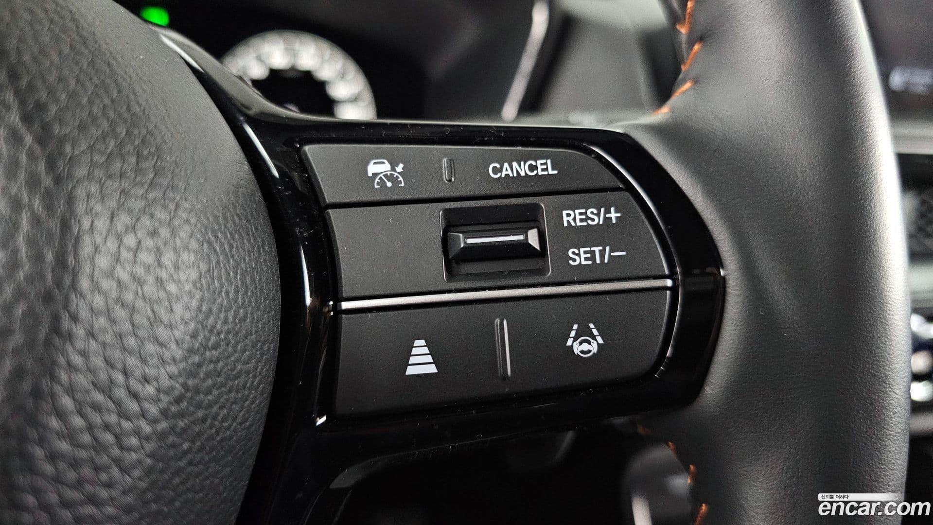 Main__Slider__Photo:CR-V Honda 2024.8-16