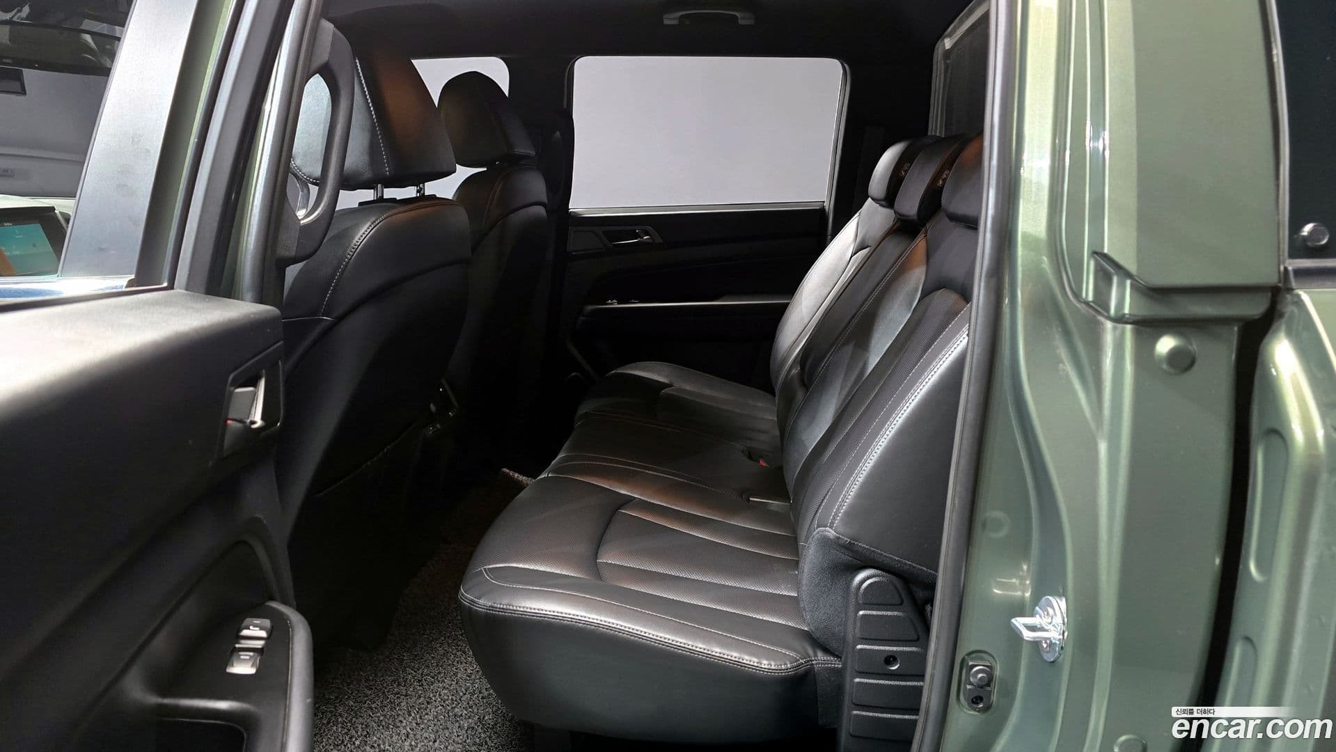 Main__Slider__Photo:Rexton KG_Mobility_Ssangyong 2022.7-11