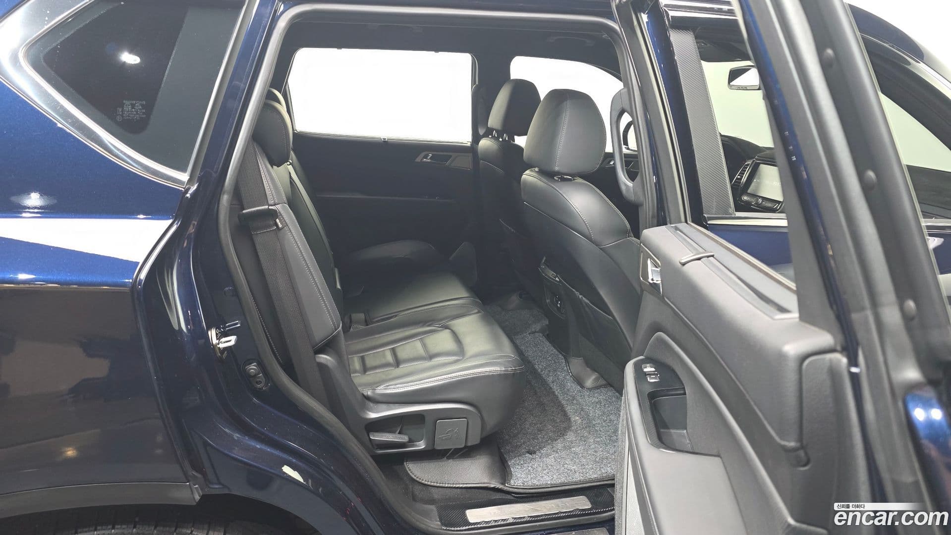 Main__Slider__Photo:Rexton KG_Mobility_Ssangyong 2018.9-11