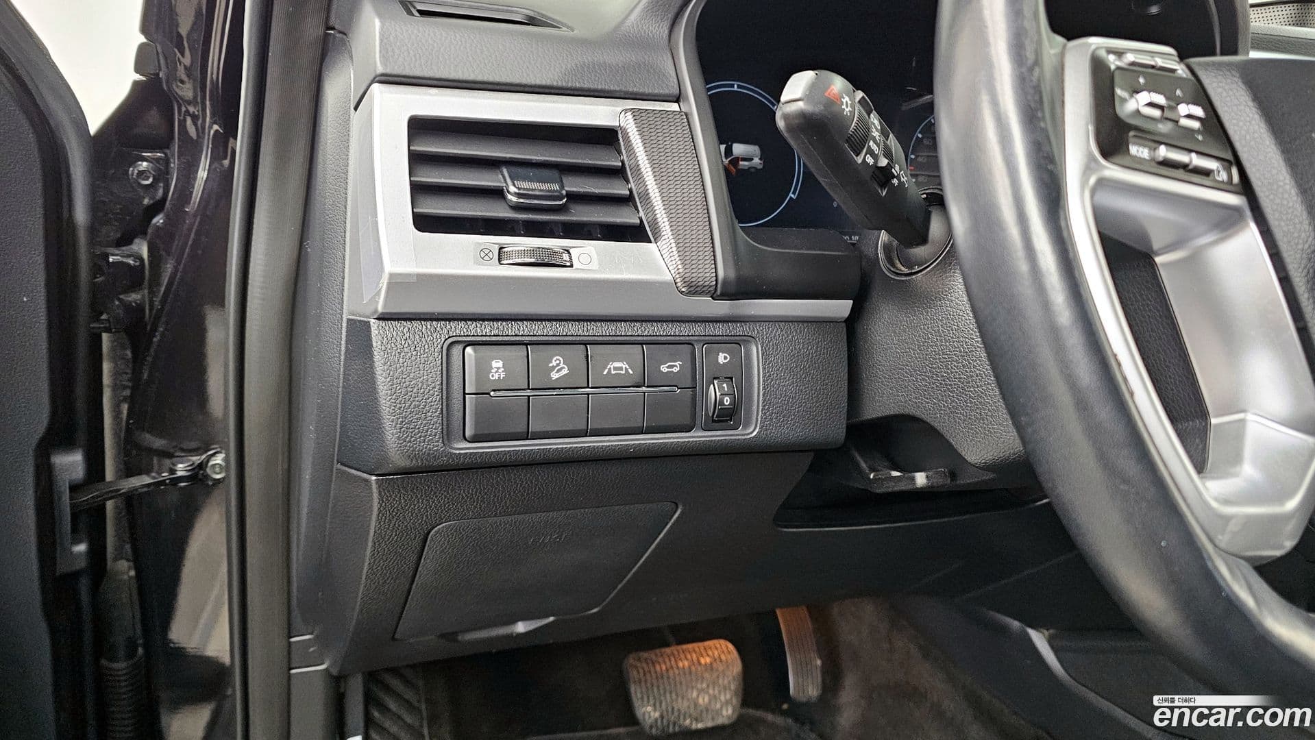 Main__Slider__Photo:Rexton KG_Mobility_Ssangyong 2022.3-15