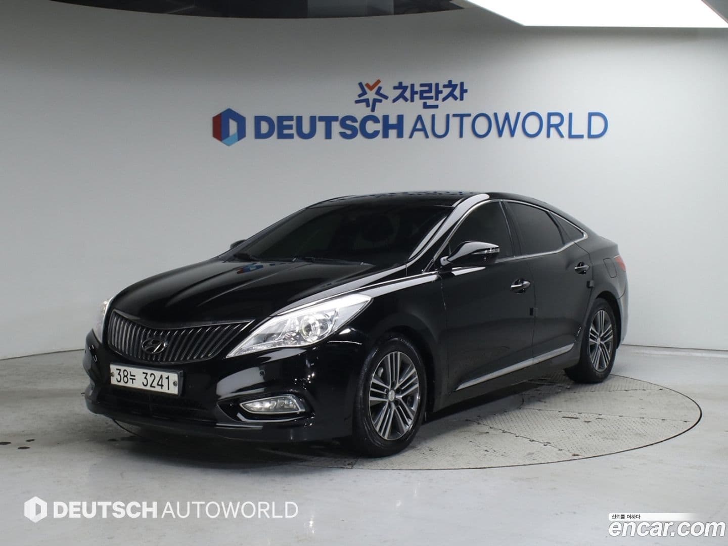 Main__Slider__Photo:Grandeur Hyundai 2013.9-0