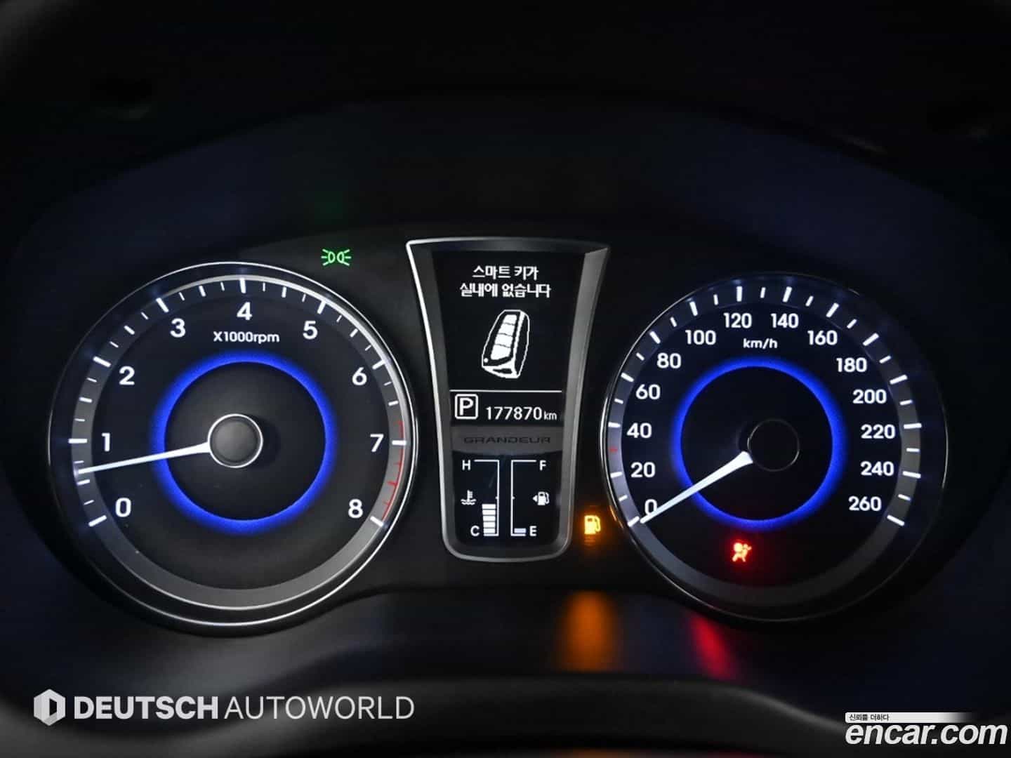 Grandeur Hyundai 2013.9-INNER-008