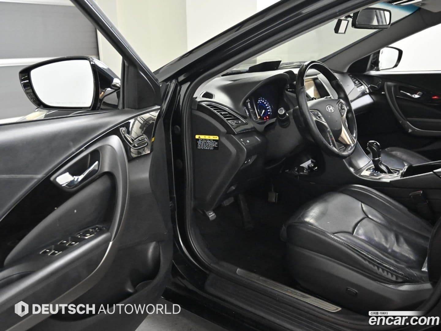 Main__Slider__Photo:Grandeur Hyundai 2013.9-10