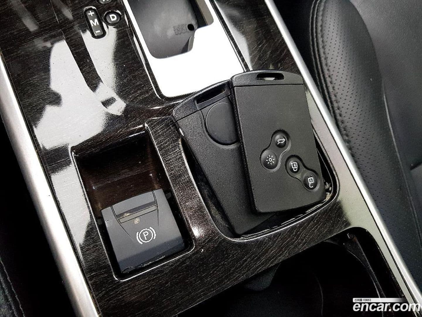 Main__Slider__Photo:SM5 Renault-KoreaSamsung 2014.11-13