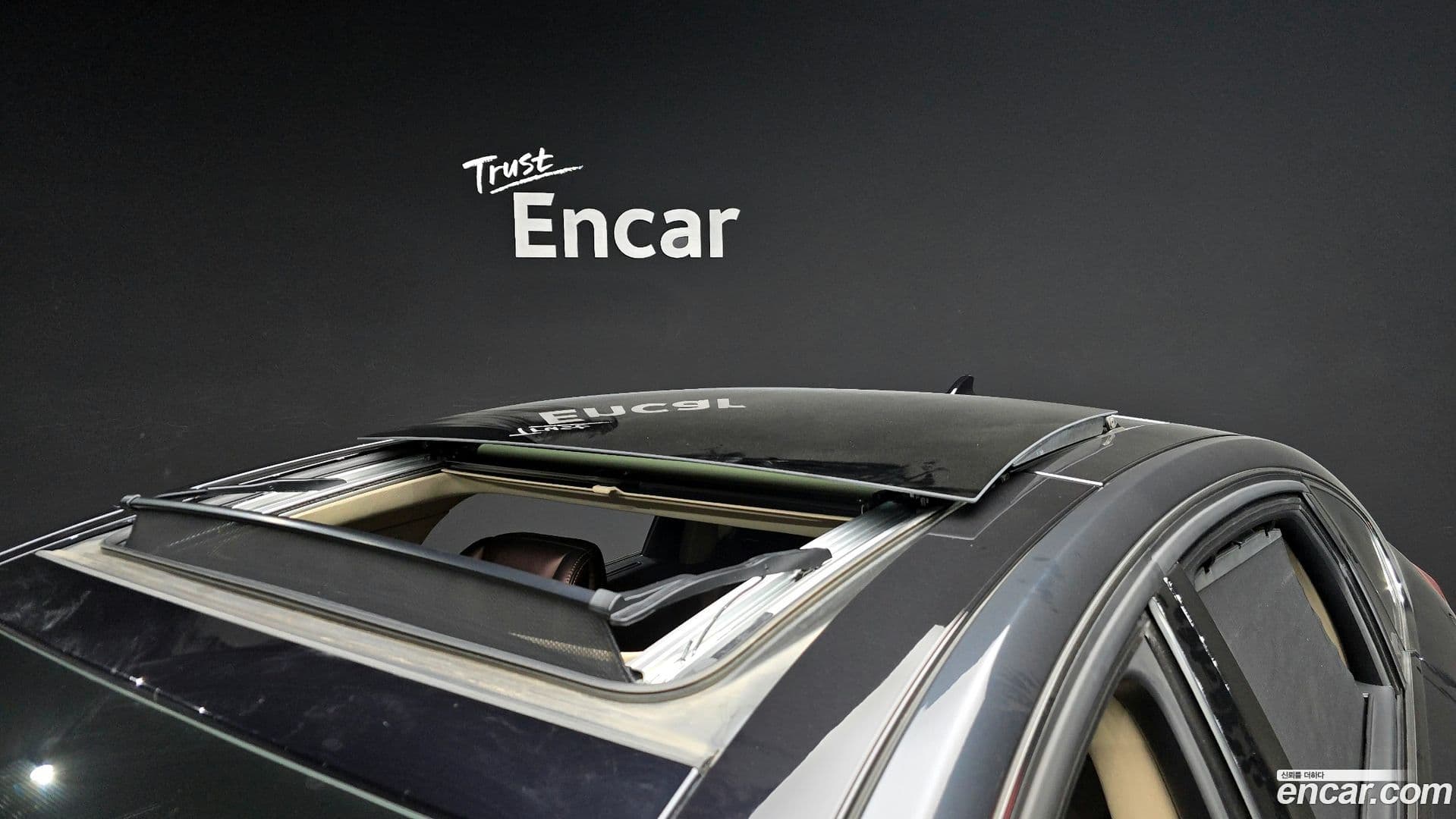 Main__Slider__Photo:SM7 Renault-KoreaSamsung 2016.0-18