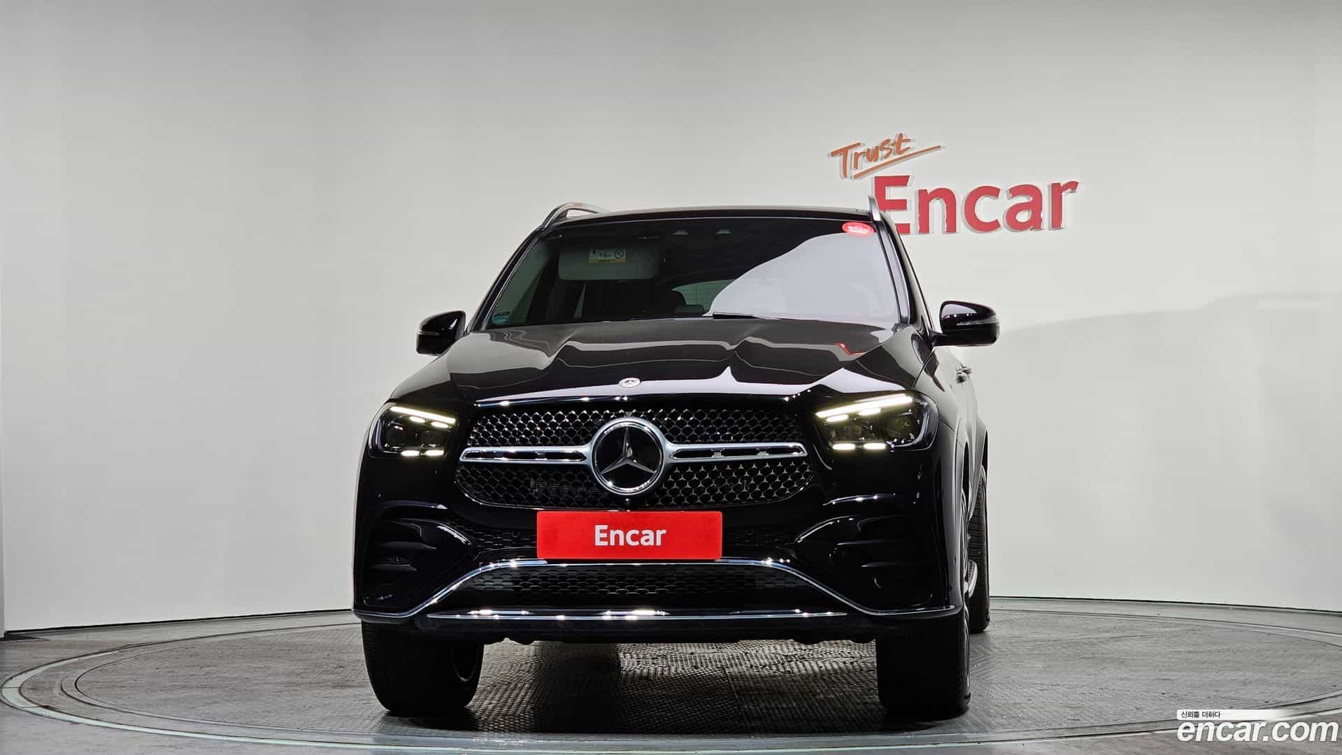 GLE-Class Mercedes-Benz 2024.1-OUTER-003