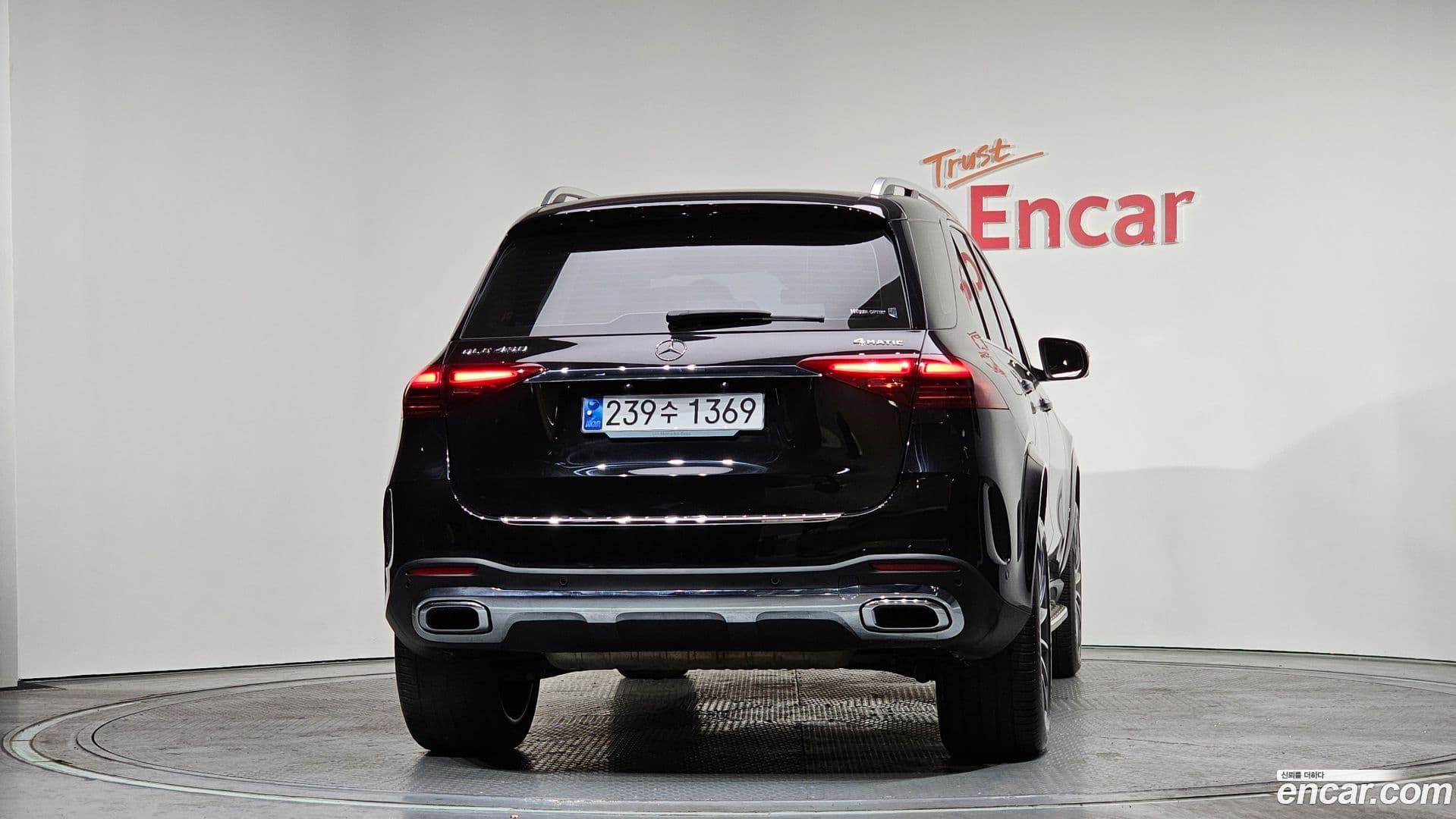 Main__Slider__Photo:GLE-Class Mercedes-Benz 2024.1-3