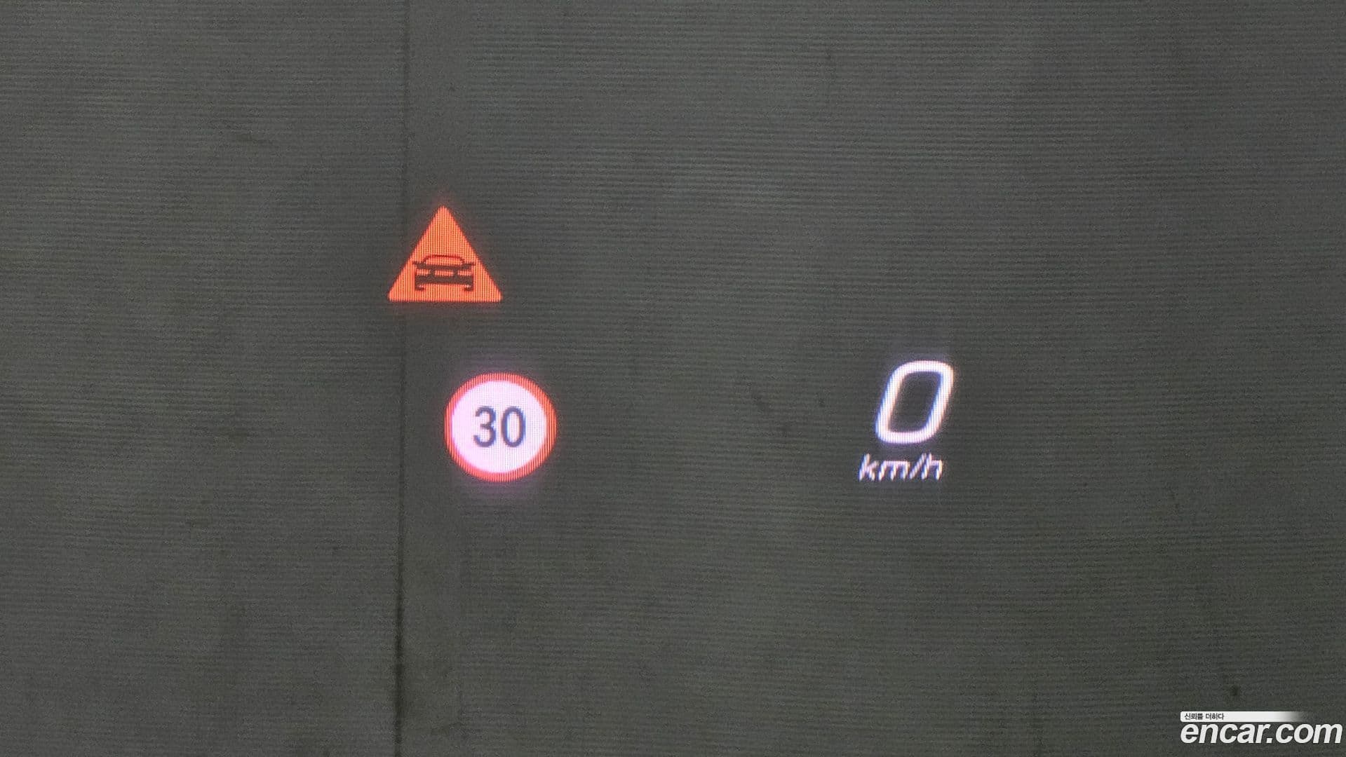 Main__Slider__Photo:GLE-Class Mercedes-Benz 2024.1-16