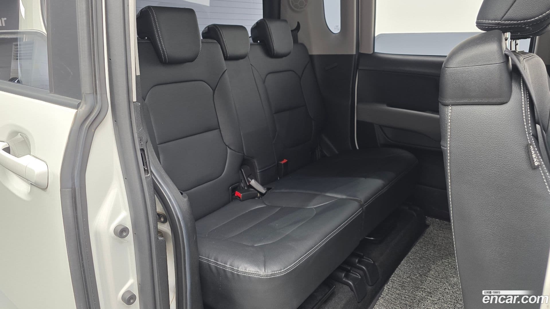 Main__Slider__Photo:RAY Kia 2022.10-11