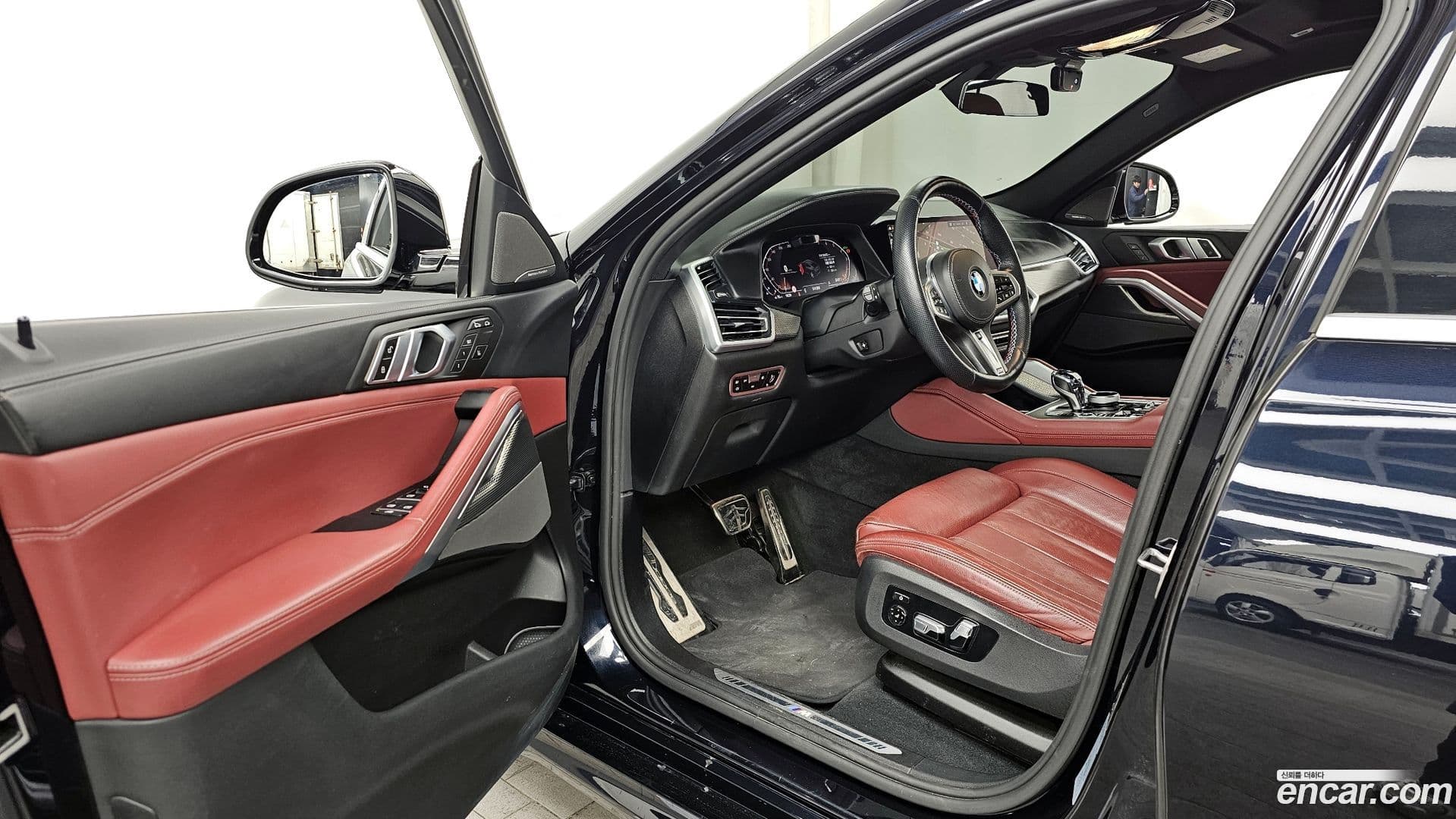 Main__Slider__Photo:X6 BMW 2021.4-9