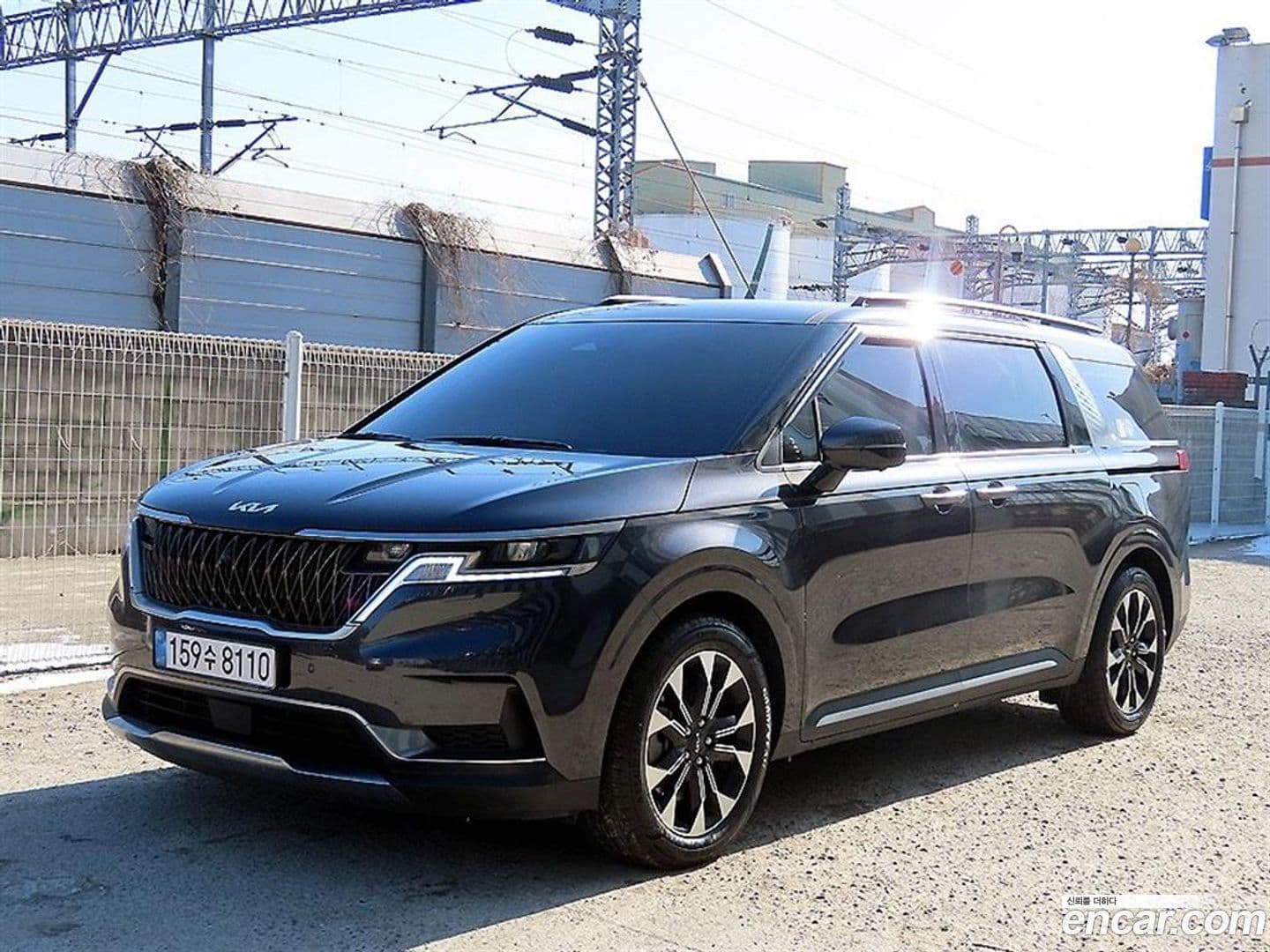 Main__Slider__Photo:Canival Kia 2022.11-1