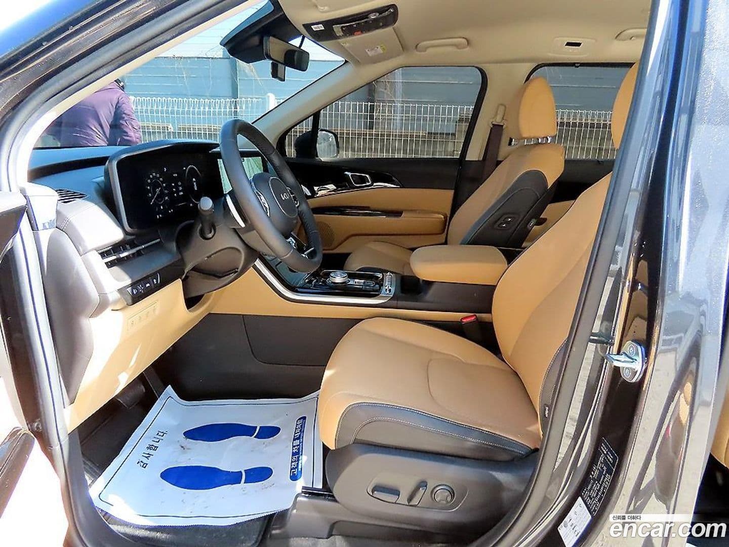 Main__Slider__Photo:Canival Kia 2022.11-4