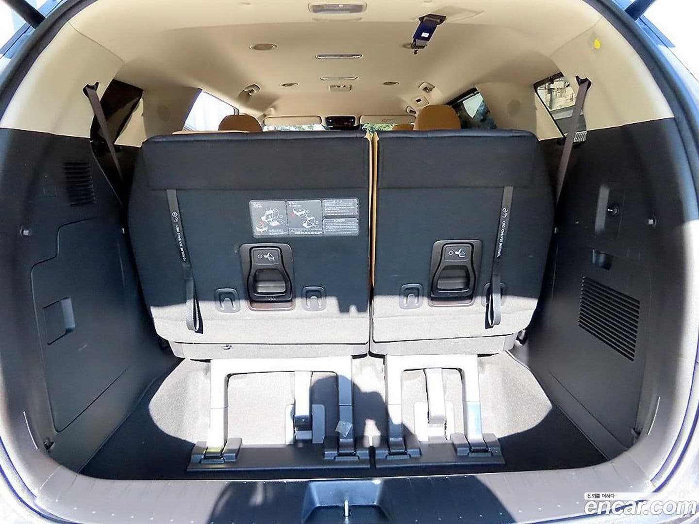 Main__Slider__Photo:Canival Kia 2022.11-15