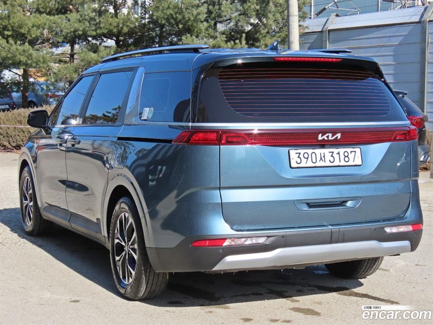 Main__Slider__Photo:Canival Kia 2021.8-2