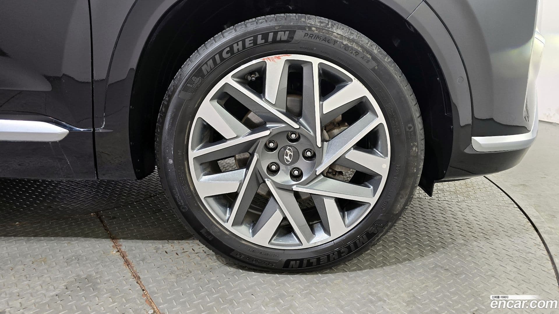 Main__Slider__Photo:Santafe Hyundai 2020.11-4