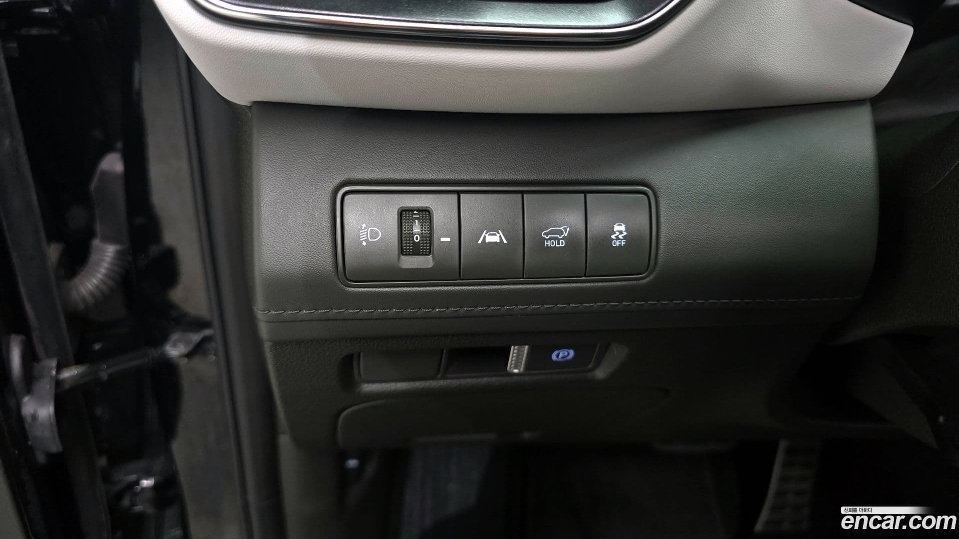 Main__Slider__Photo:Santafe Hyundai 2020.11-12