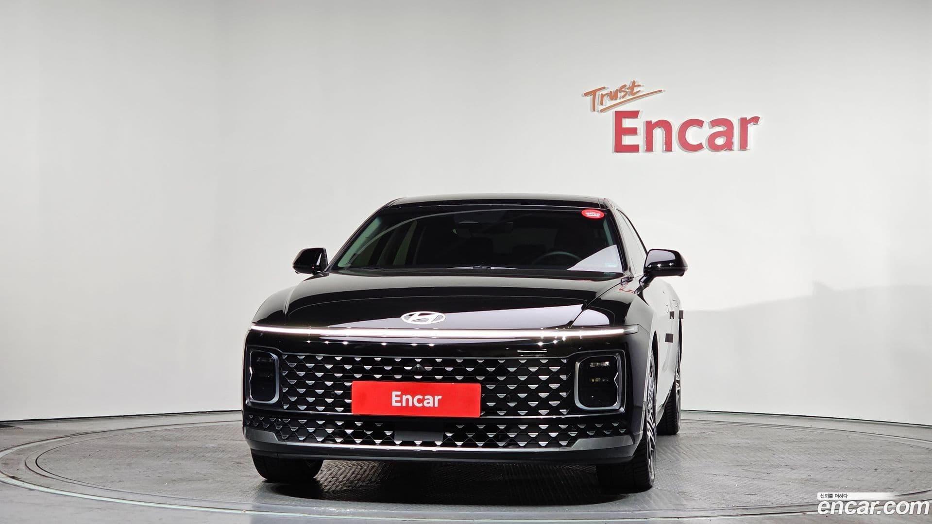 Main__Slider__Photo:Grandeur Hyundai 2023.1-2