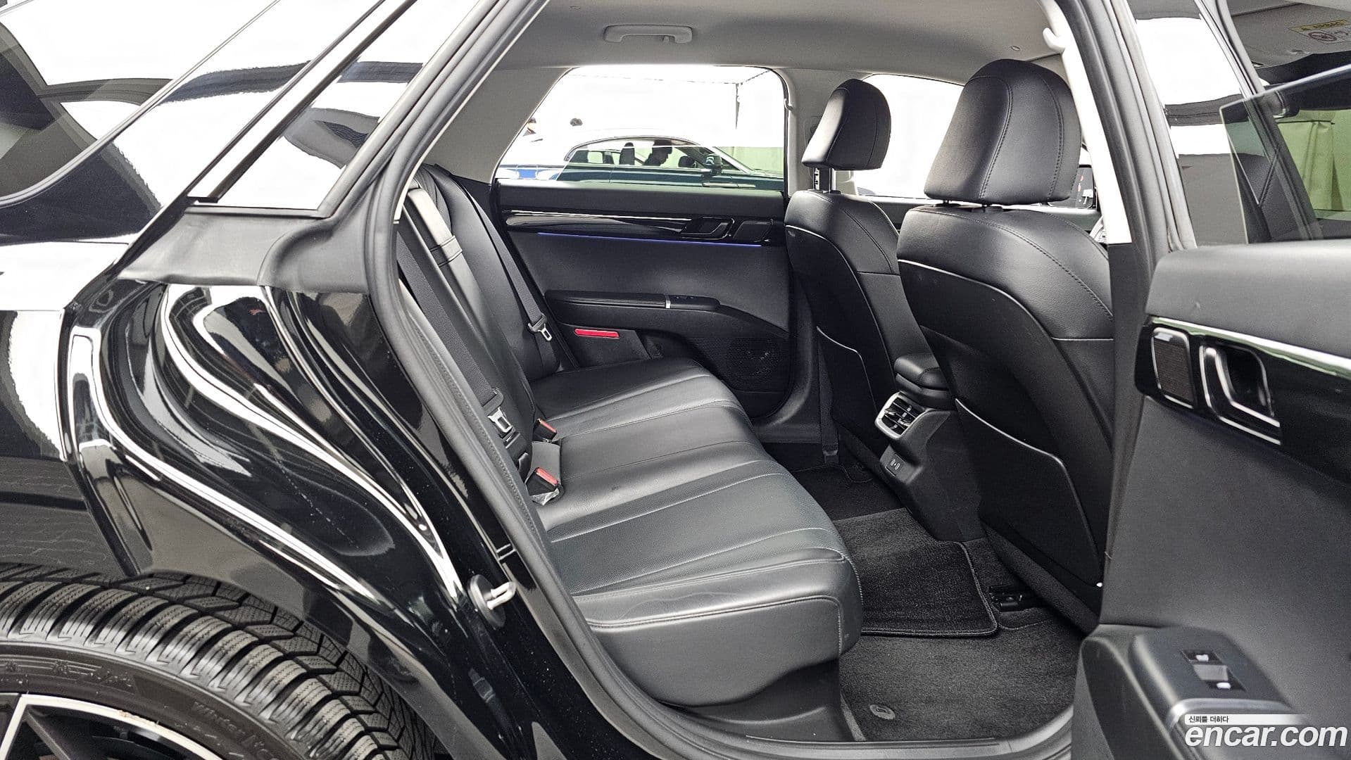 Main__Slider__Photo:Grandeur Hyundai 2023.1-11