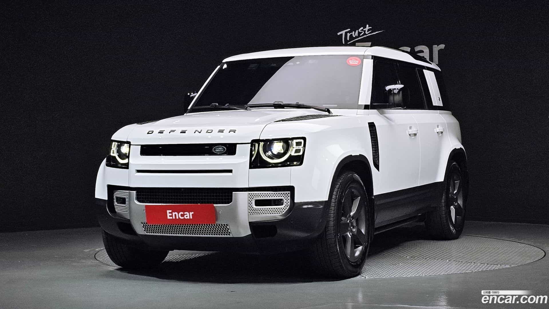 Defender Land Rover 2021.11-OUTER-001