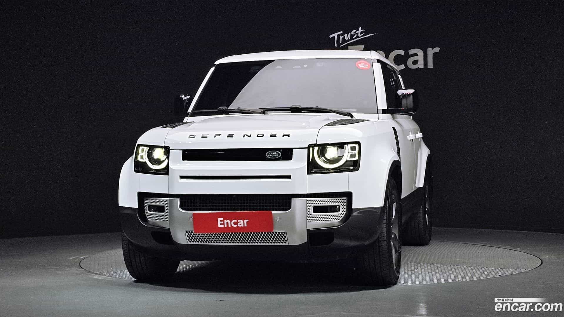 Defender Land Rover 2021.11-OUTER-003