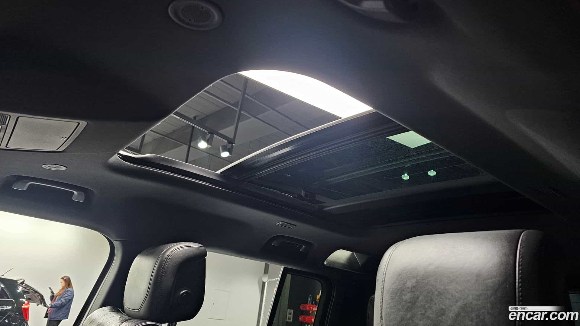 Defender Land Rover 2021.11-OPTION-021