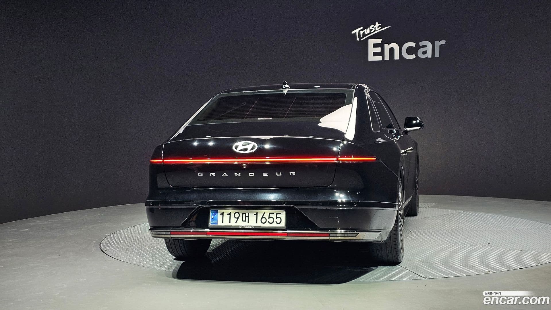 Main__Slider__Photo:Grandeur Hyundai 2024.1-3