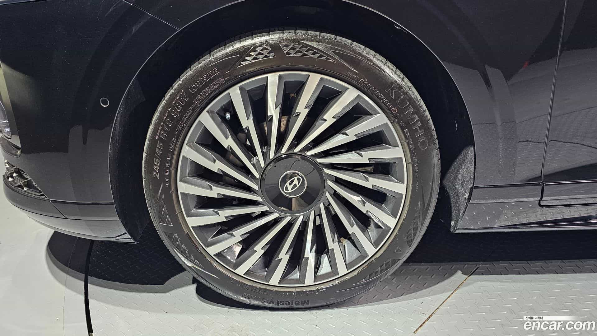 Grandeur Hyundai 2024.1-OUTER-005