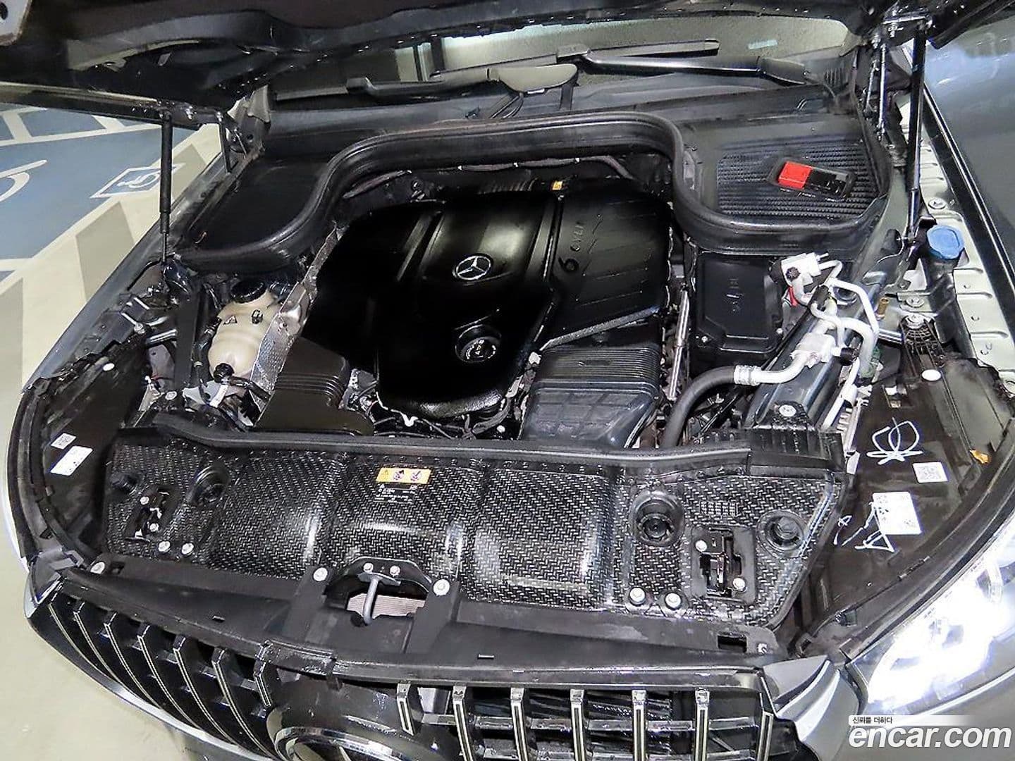 Main__Slider__Photo:GLS-Class Mercedes-Benz 2022.0-17