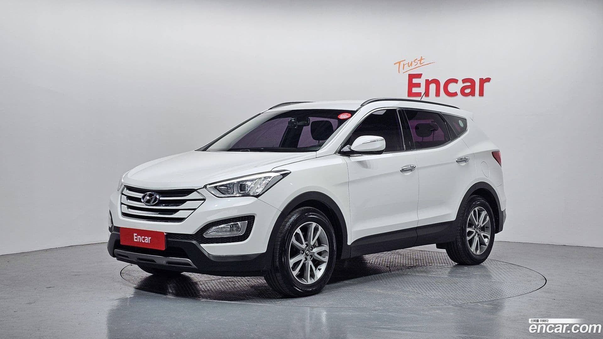 Main__Slider__Photo:Santafe Hyundai 2014.0-0