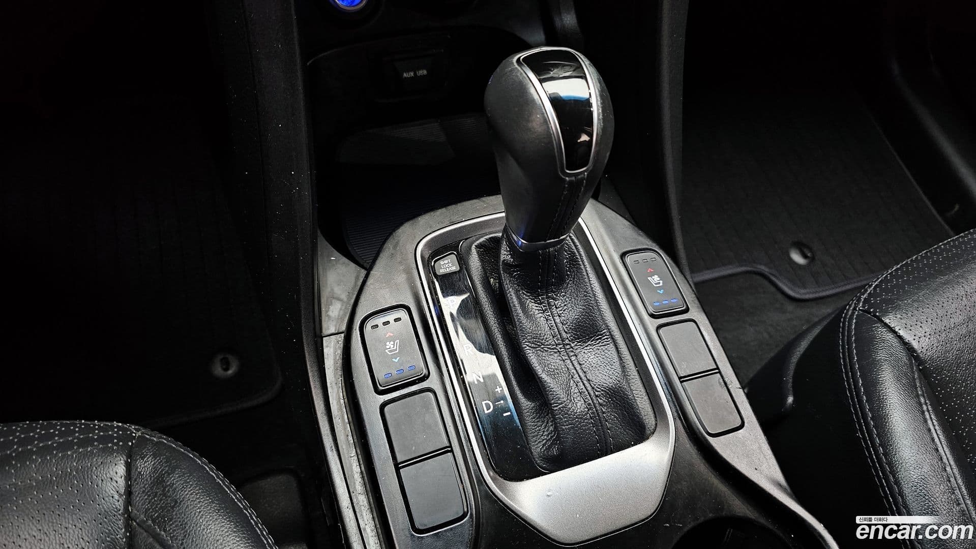 Main__Slider__Photo:Santafe Hyundai 2014.0-8