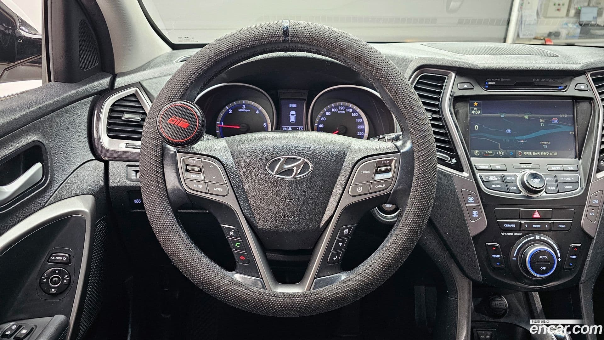 Main__Slider__Photo:Santafe Hyundai 2014.0-12