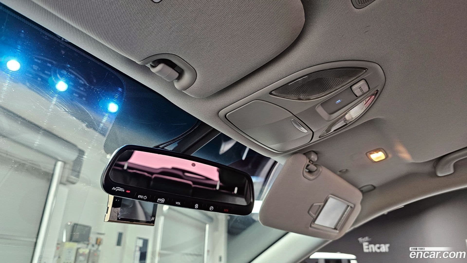 Main__Slider__Photo:Santafe Hyundai 2014.0-17