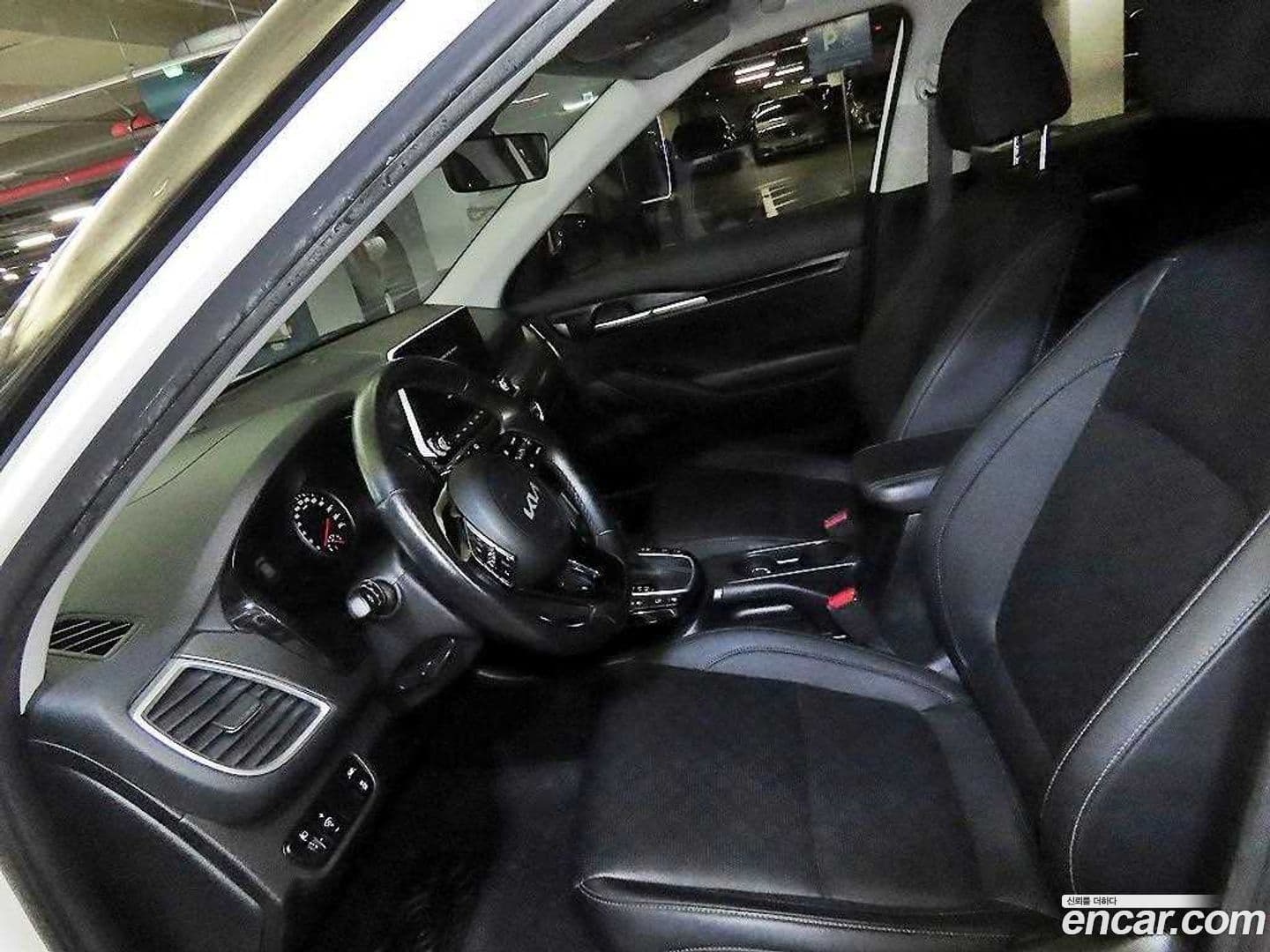 Main__Slider__Photo:Sorento Kia 2021.11-5