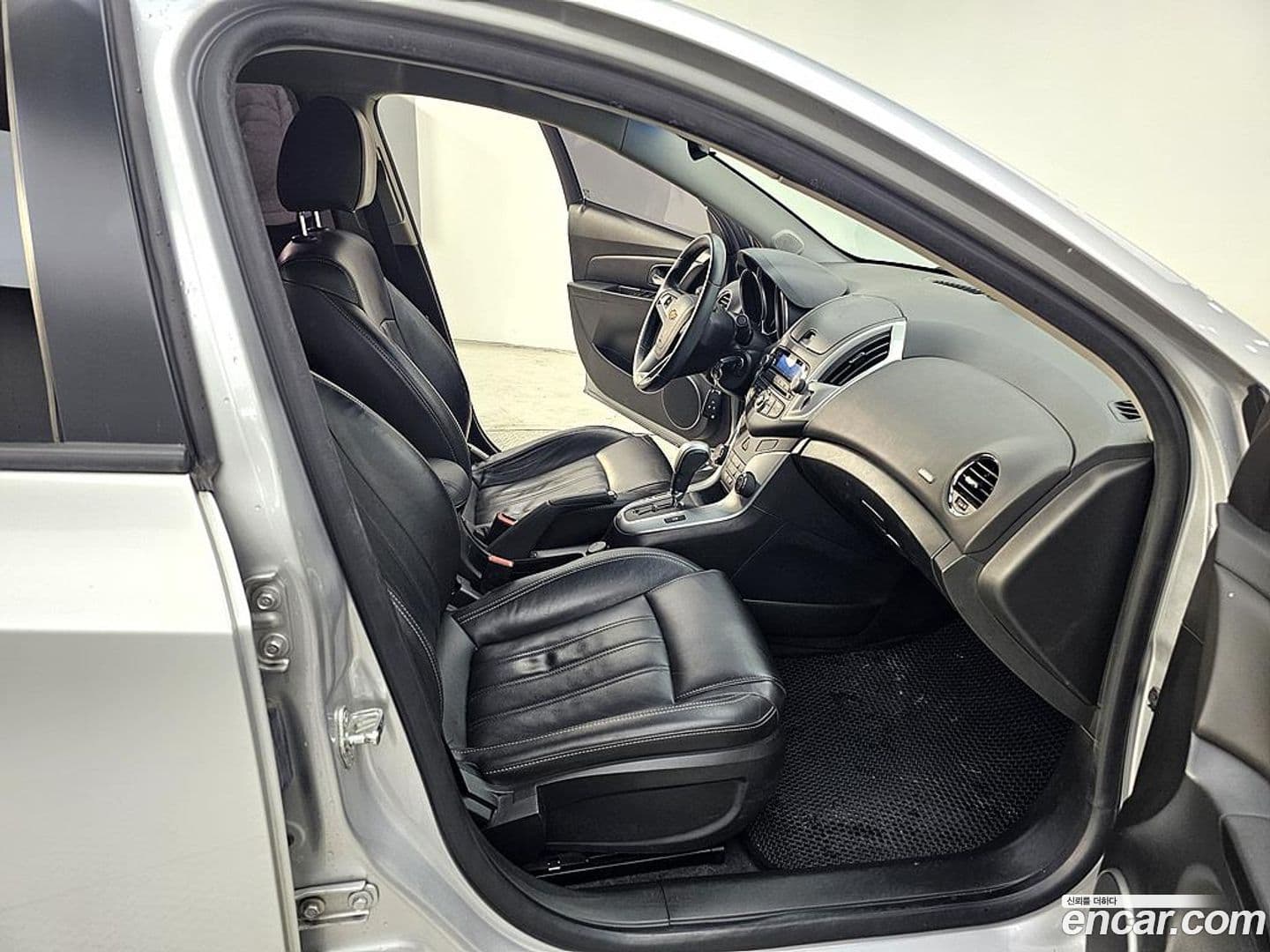 Main__Slider__Photo:Cruze ChevroletGMDaewoo 2013.2-10