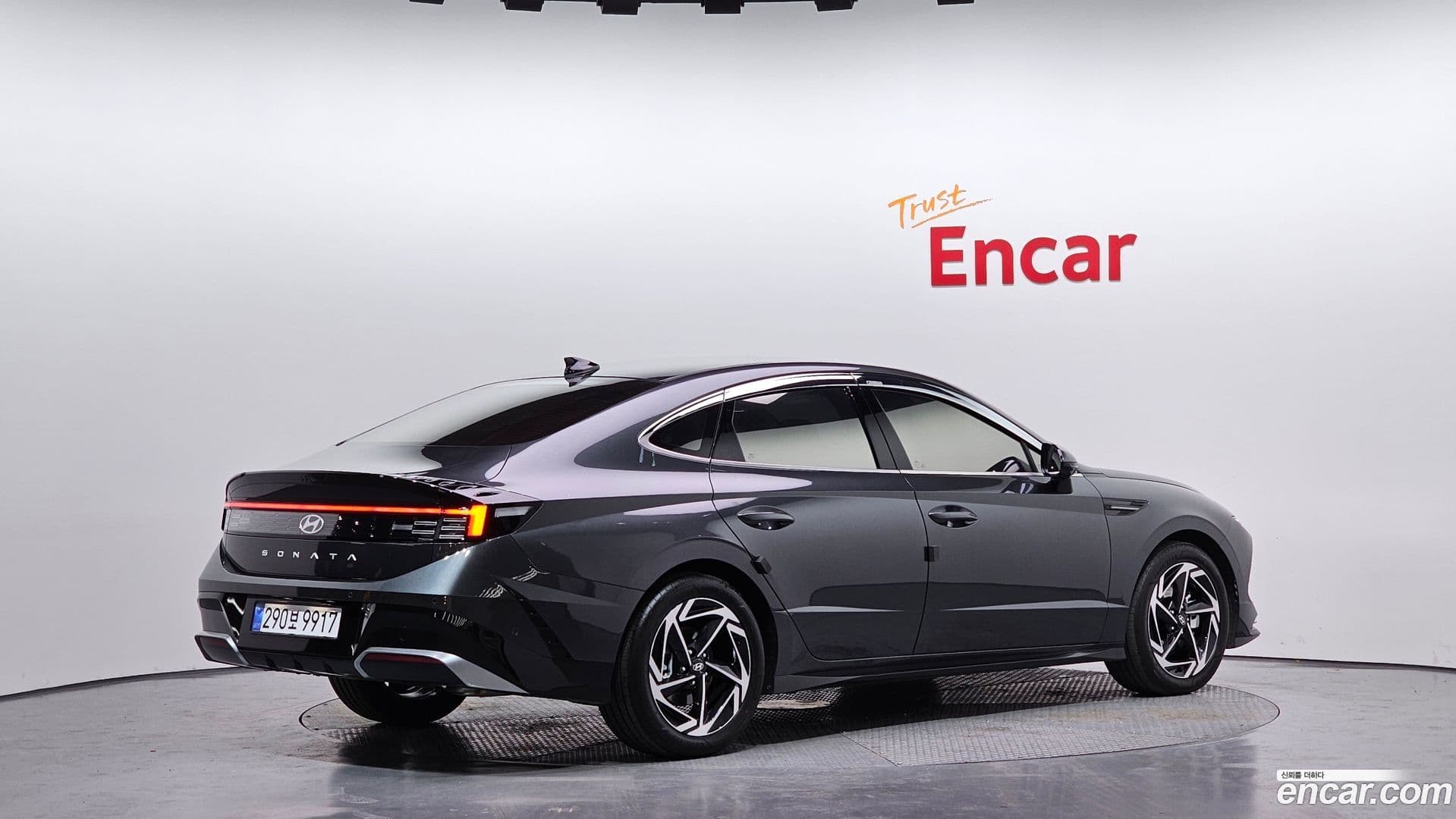 Main__Slider__Photo:Sonata Hyundai 2025.10-1