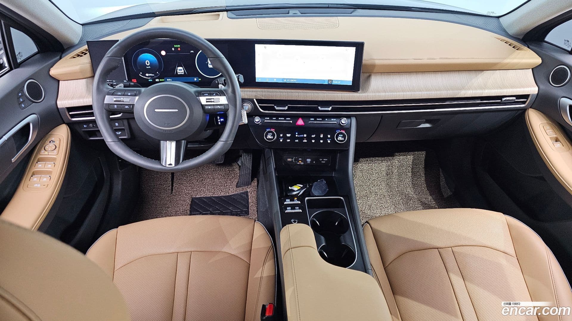 Main__Slider__Photo:Sonata Hyundai 2025.10-6