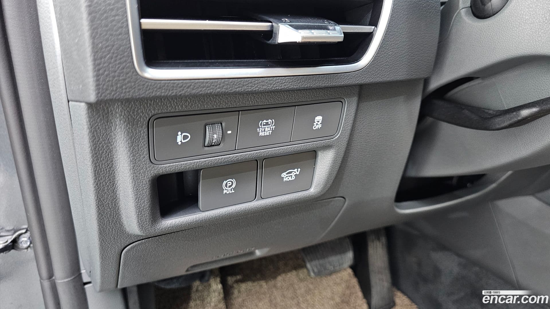 Main__Slider__Photo:Sonata Hyundai 2025.10-12