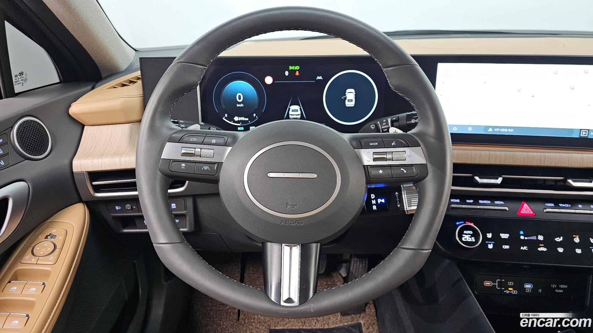 Main__Slider__Photo:Sonata Hyundai 2025.10-13